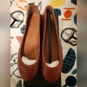Frye flats new in box
